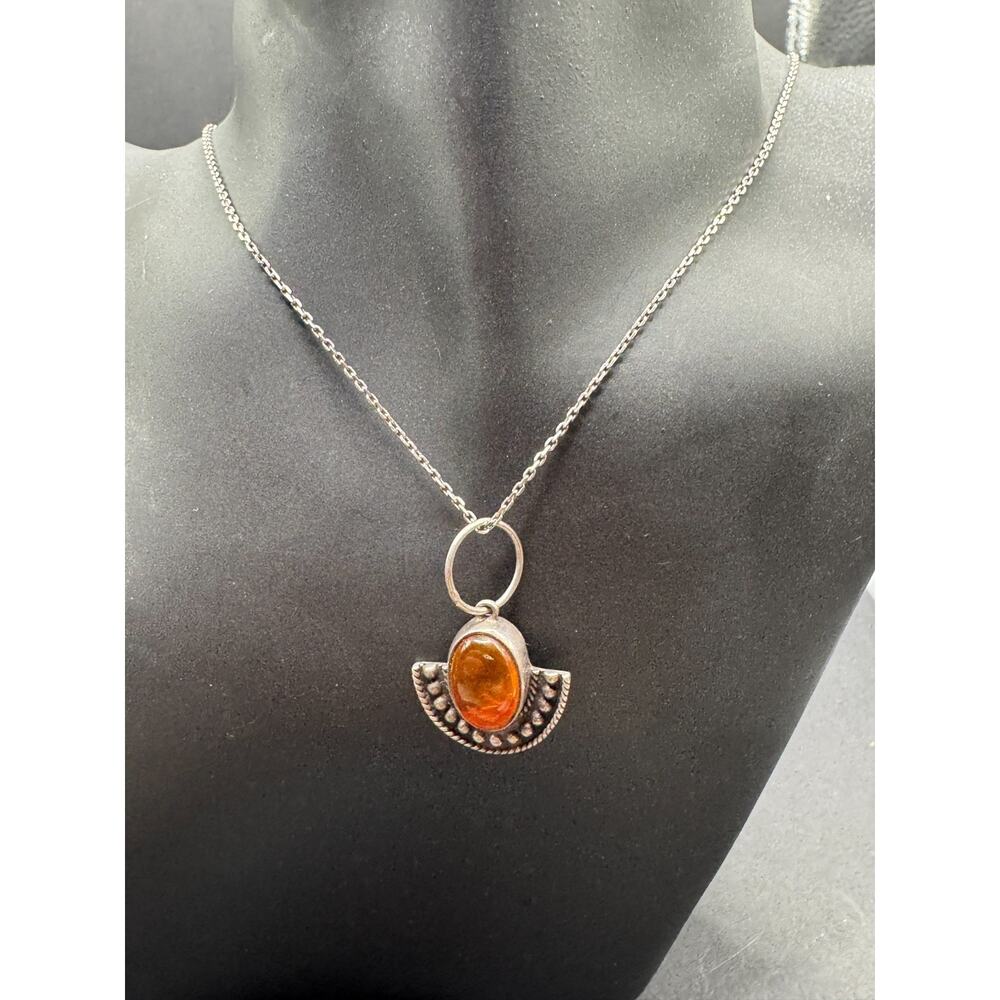 Vintage Sterling Silver 925 Natural Amber Cabochon Oval Artisan Pendant Necklace